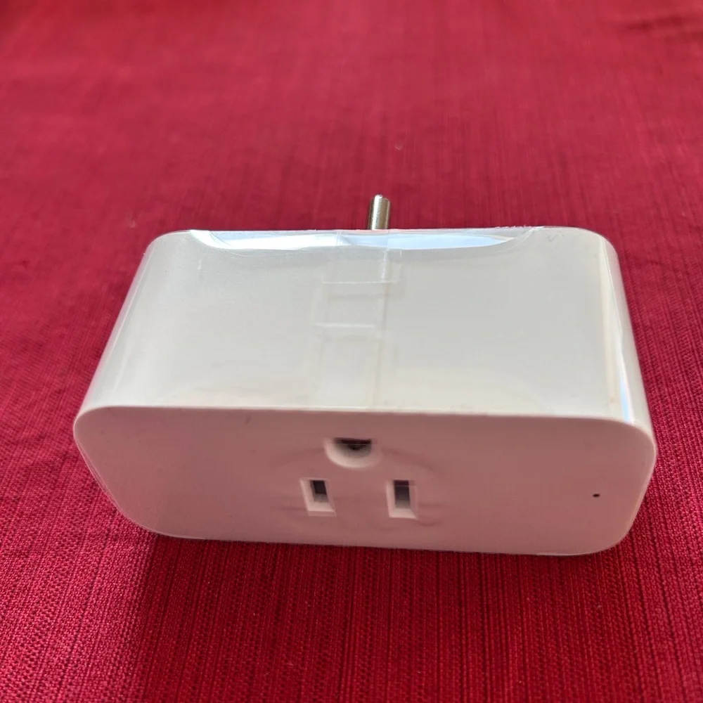 Amazon Smart Plug in White NWOB - Picture 6 of 7